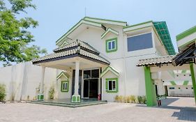 Hotel Taman Indah